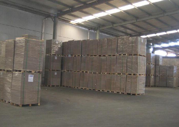 灰纸板现已包装好