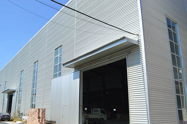 厂房外一角实拍